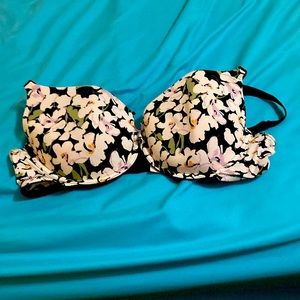 𝚃𝚑𝚒𝚜 𝚒𝚜 𝚊 𝚏𝚕𝚘𝚠𝚎𝚛𝚢 𝚍𝚎𝚌𝚘𝚛𝚊𝚝𝚒𝚟𝚎 𝚋𝚛𝚊🩵